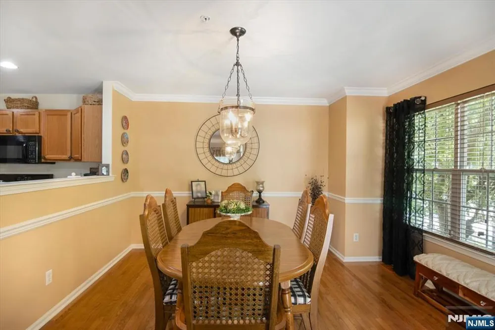 34 Ridge Drive Pompton Lakes, NJ 07442