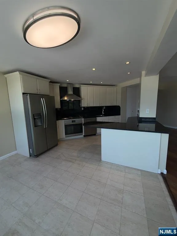 7004 Boulevard East 7C Guttenberg, NJ 07093