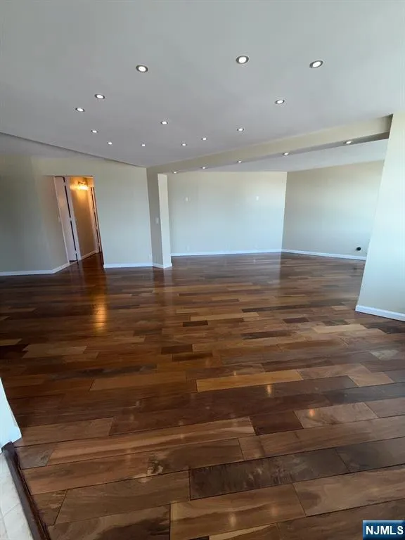 7004 Boulevard East 7C Guttenberg, NJ 07093