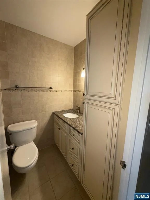 7004 Boulevard East 7C Guttenberg, NJ 07093
