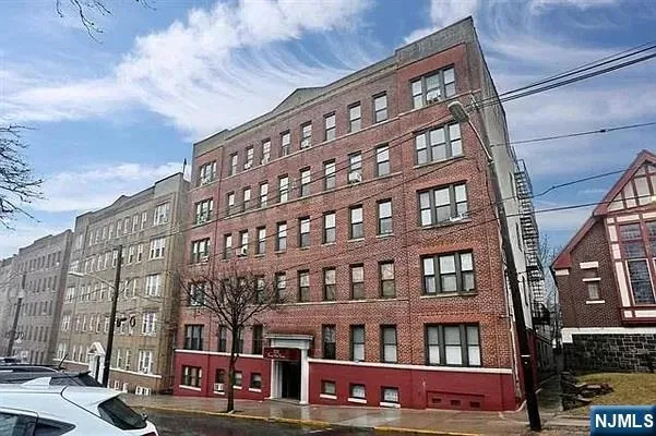 331 79th Street 54 North Bergen, NJ 07047