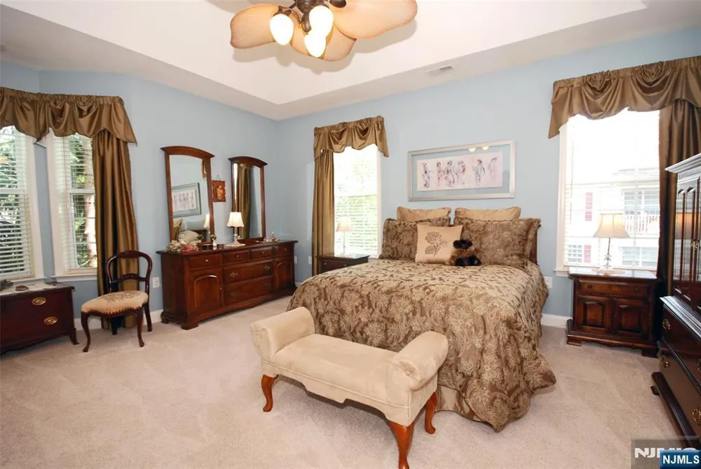 4 QUARRY Drive B3 Woodland Park, NJ 07424