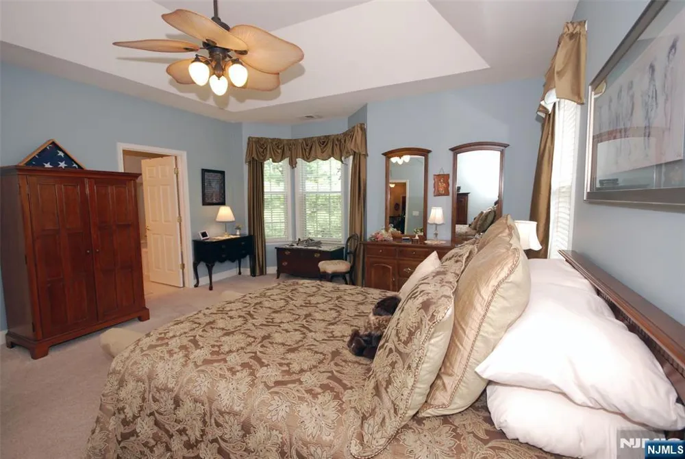 4 QUARRY Drive B3 Woodland Park, NJ 07424