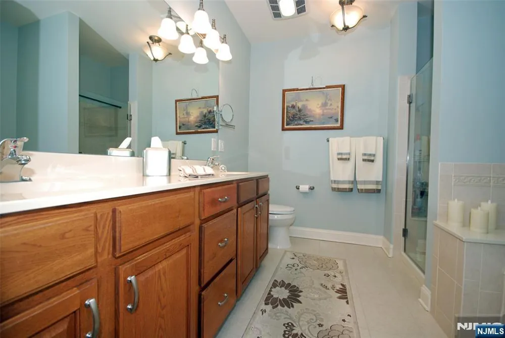 4 QUARRY Drive B3 Woodland Park, NJ 07424