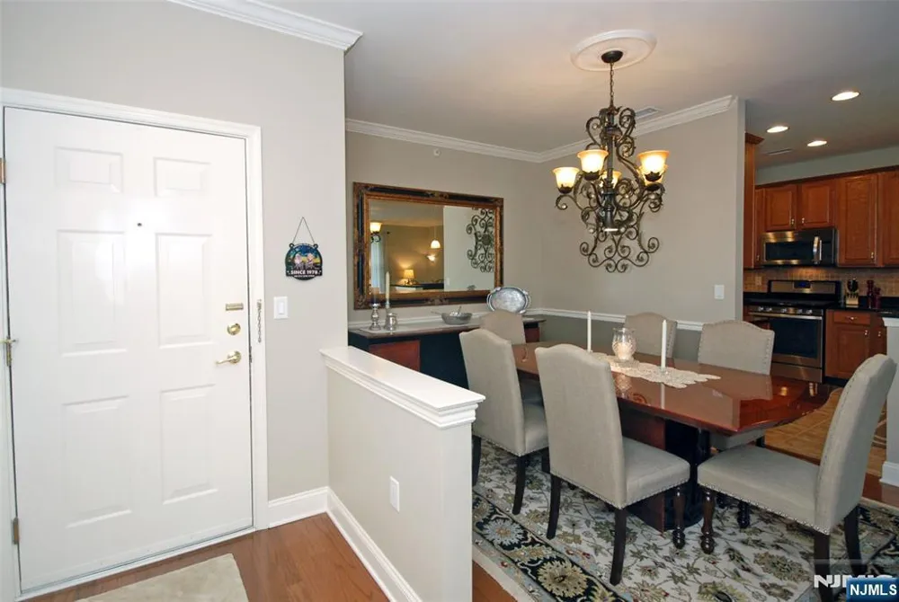 4 QUARRY Drive B3 Woodland Park, NJ 07424