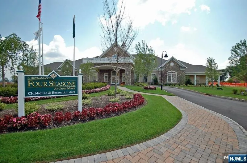 4 QUARRY Drive B3 Woodland Park, NJ 07424