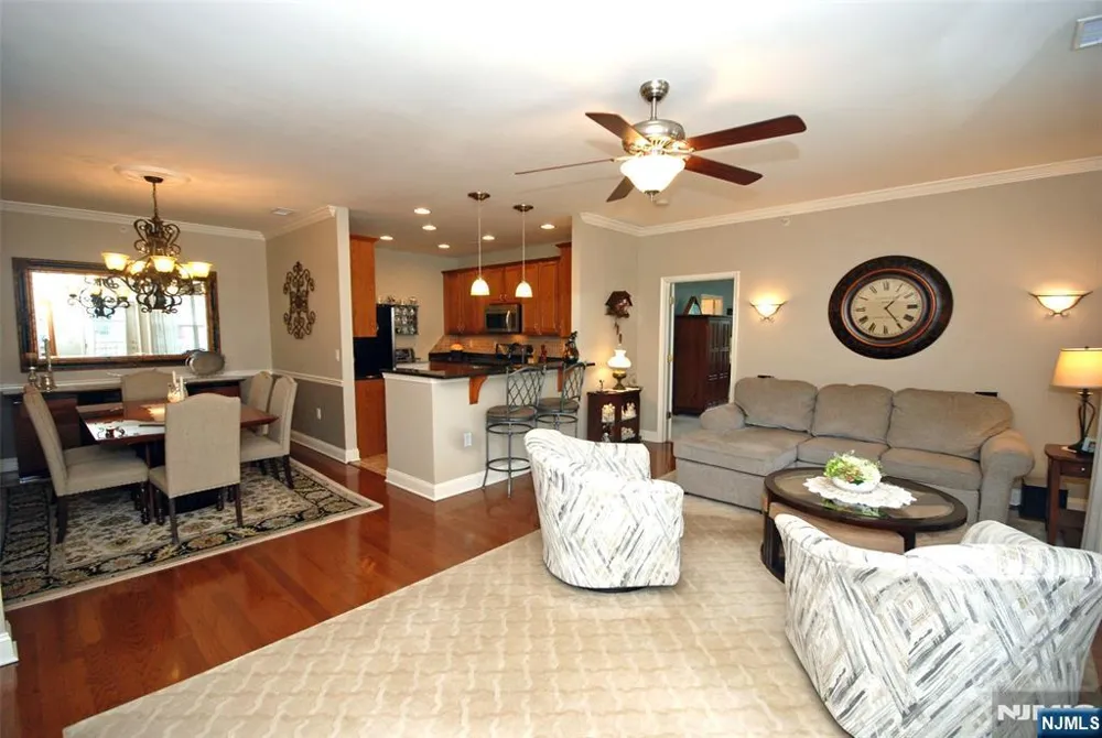4 QUARRY Drive B3 Woodland Park, NJ 07424