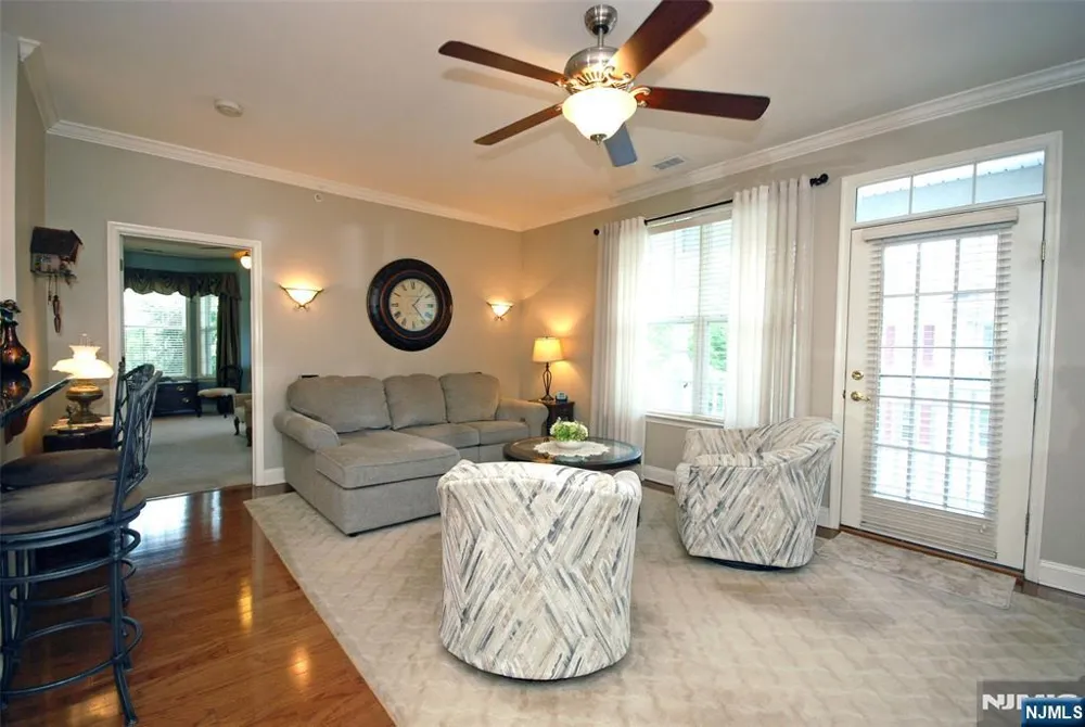 4 QUARRY Drive B3 Woodland Park, NJ 07424