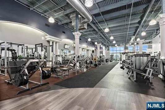 700 1st Street 6H Hoboken, NJ 07030