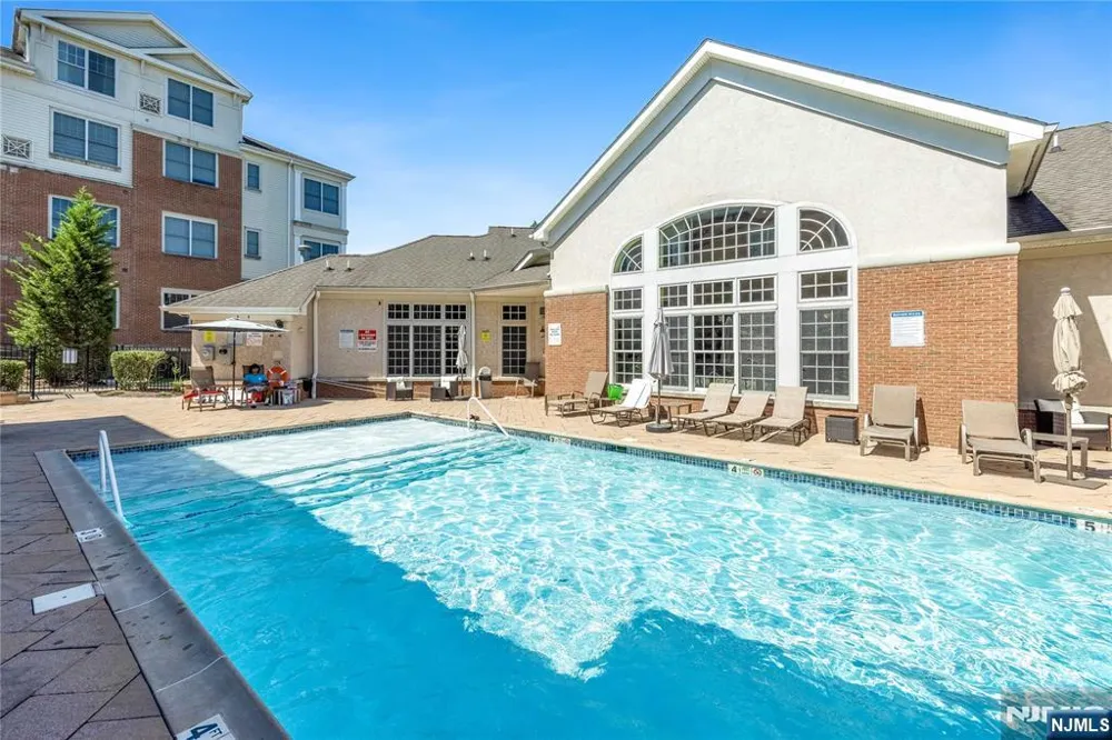 1310 The Plaza 1310 Tenafly, NJ 07670