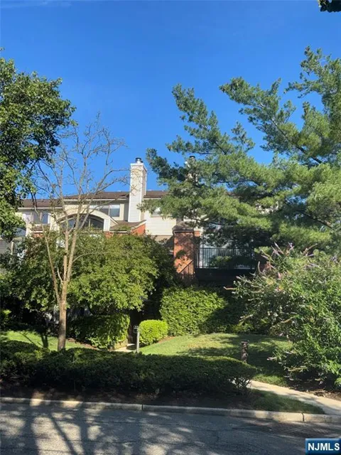 10 Wadsworth Court 510