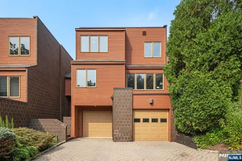 53 Hidden Ledge Road