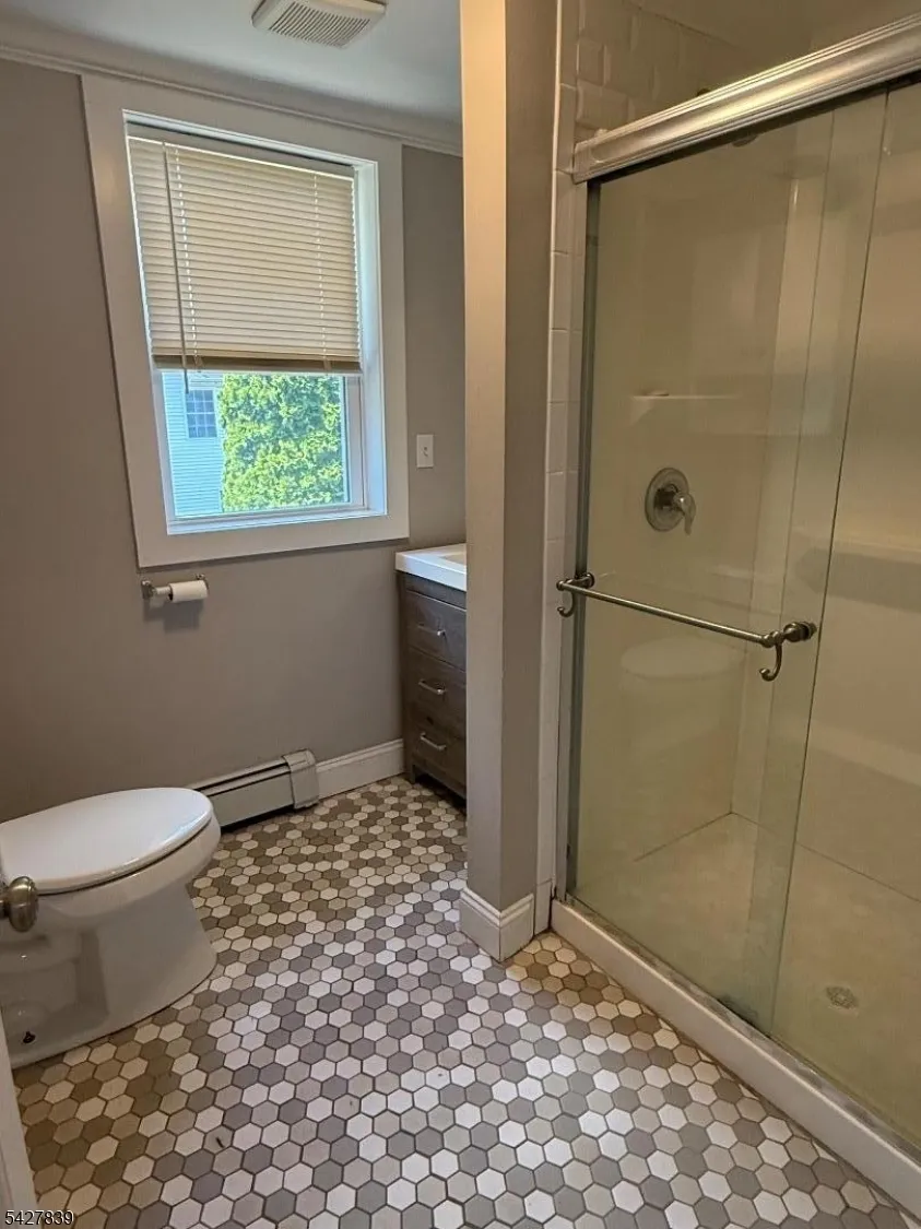 14 Raymond St Phillipsburg Town, NJ 08865
