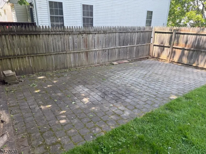 14 Raymond St Phillipsburg Town, NJ 08865