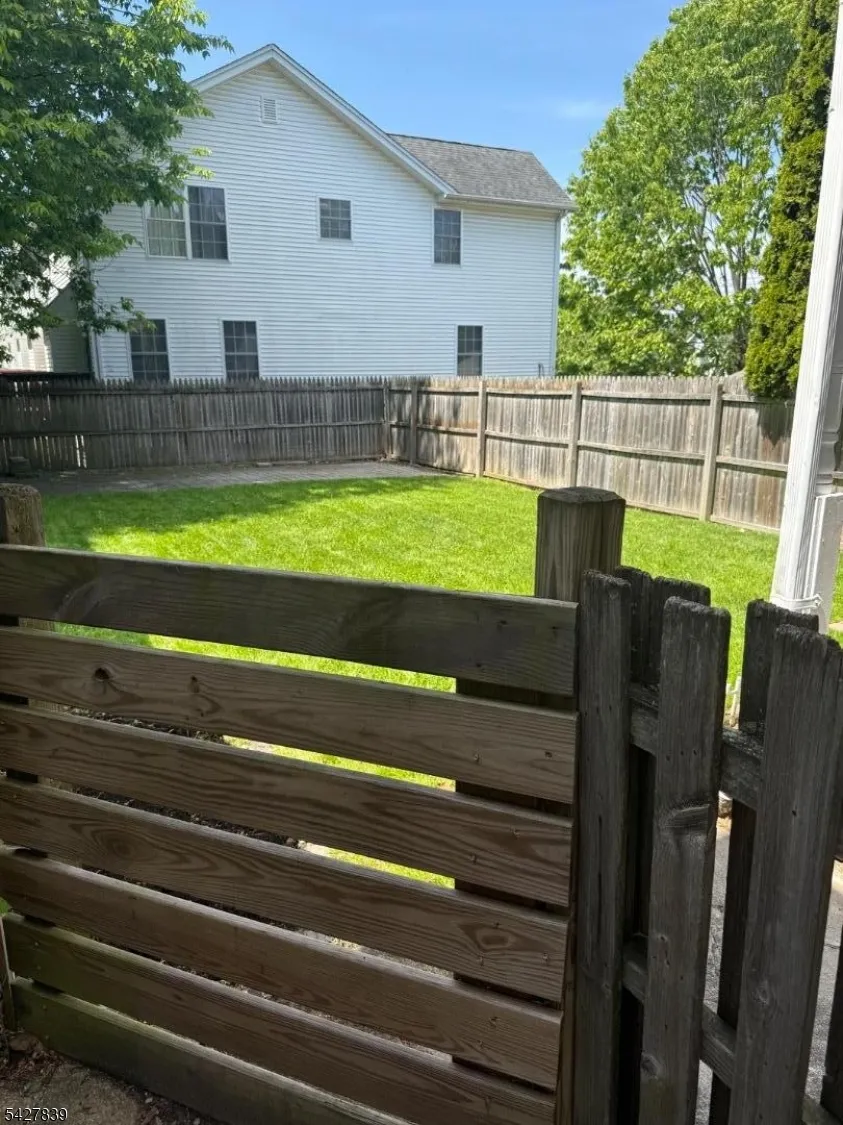 14 Raymond St Phillipsburg Town, NJ 08865