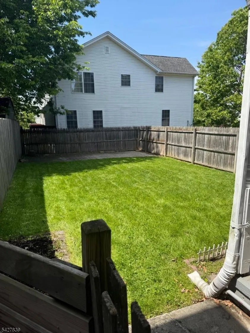 14 Raymond St Phillipsburg Town, NJ 08865
