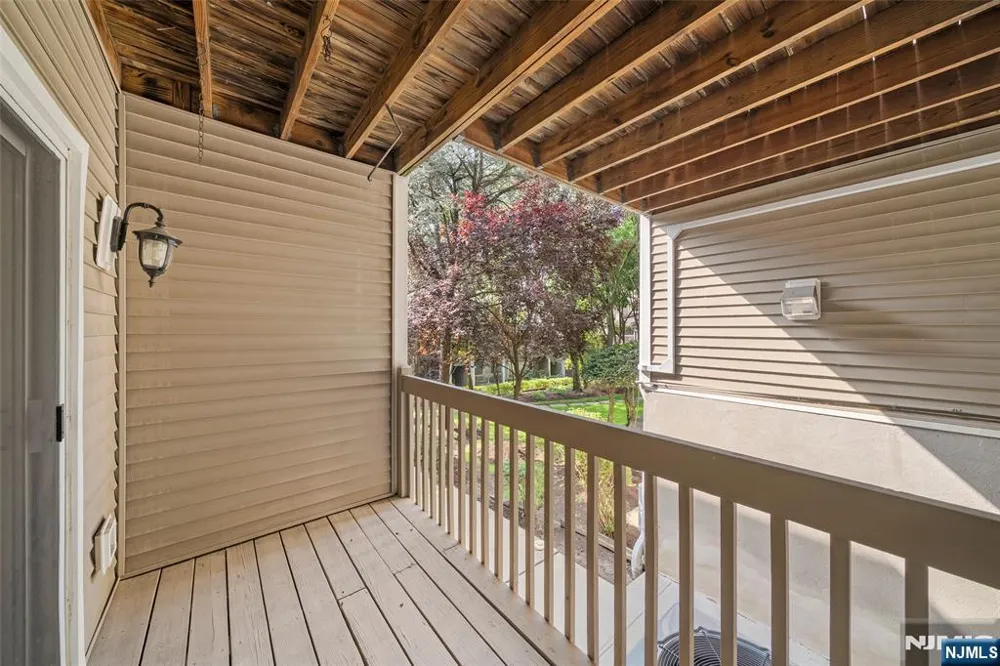 531 Windsor Drive Palisades Park, NJ 07650