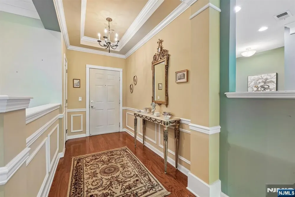 7111 Warrens Way Wanaque, NJ 07465