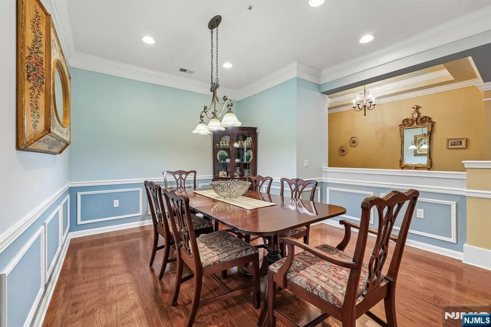7111 Warrens Way Wanaque, NJ 07465