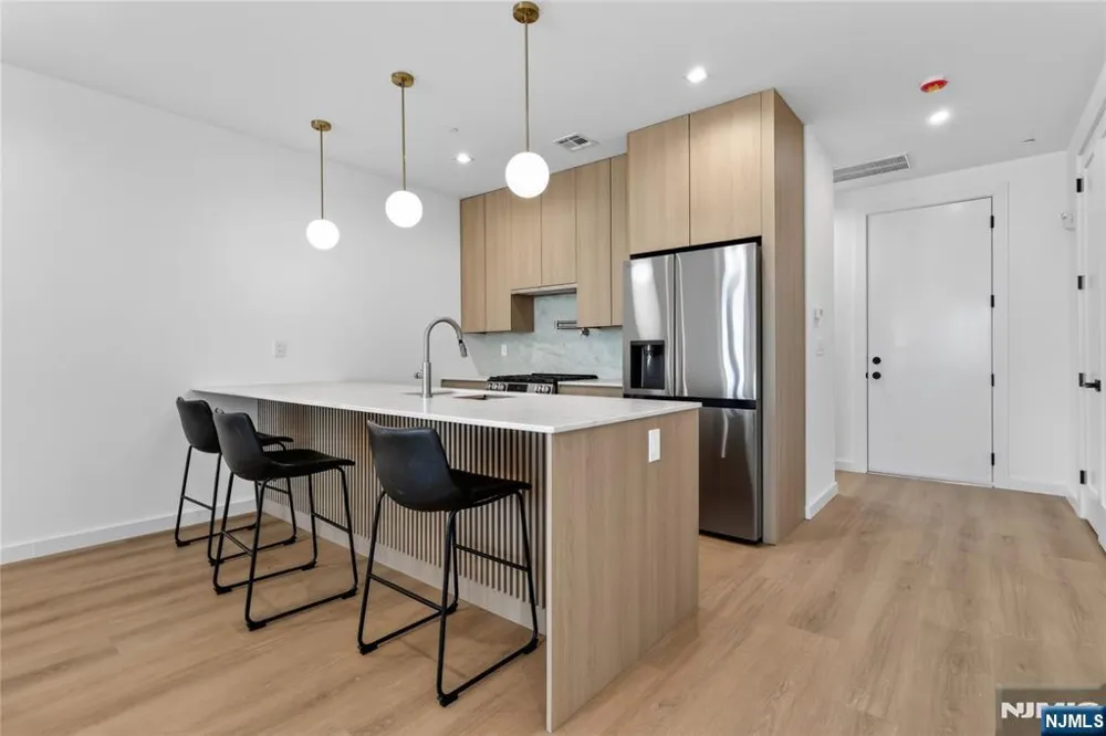 114 69th Street 3 Guttenberg, NJ 07093