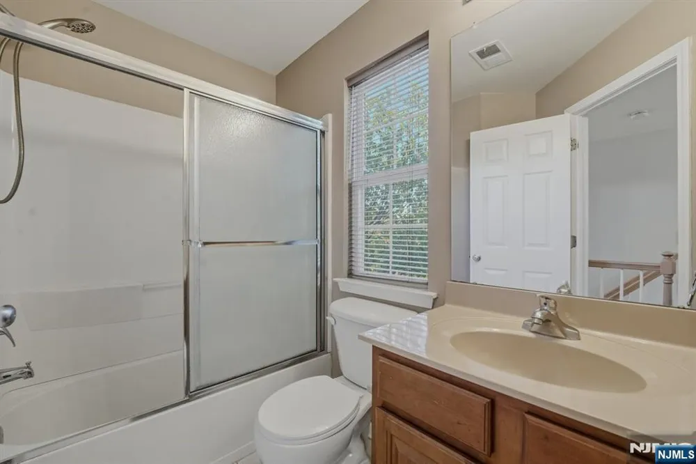 2 Marina Bayonne, NJ 07002