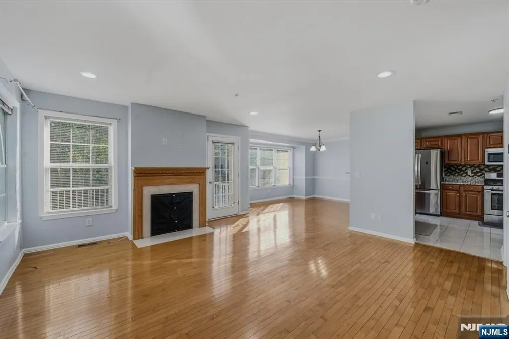 2 Marina Bayonne, NJ 07002