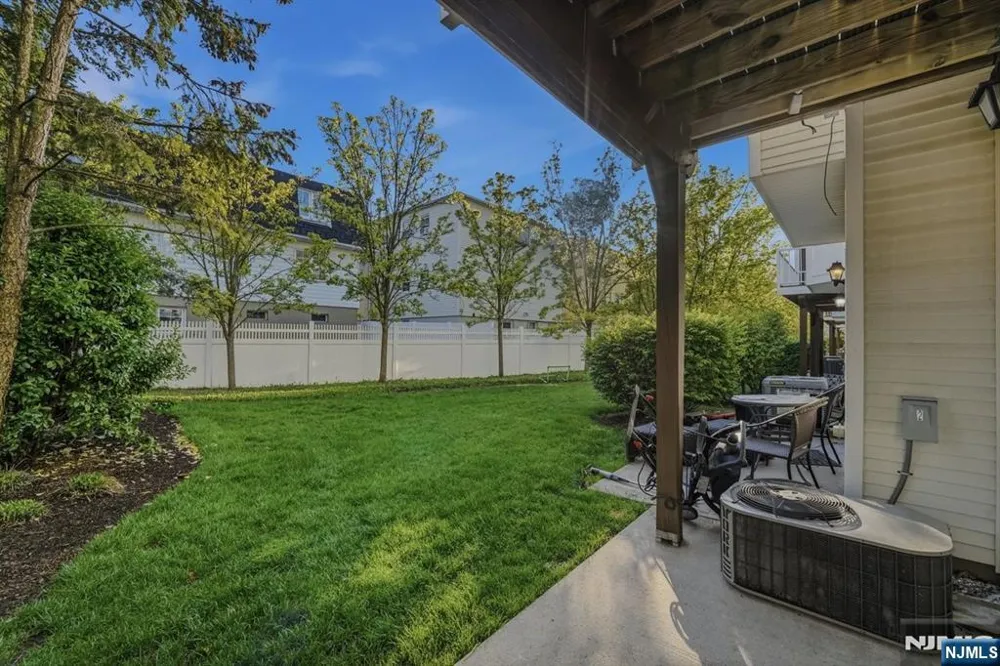 2 Marina Bayonne, NJ 07002
