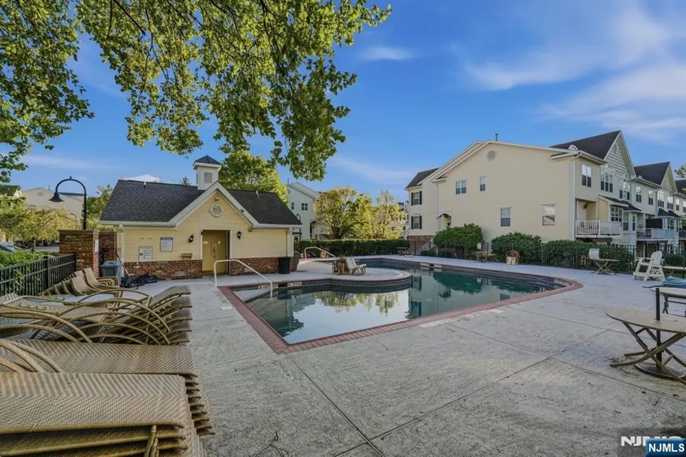 2 Marina Bayonne, NJ 07002