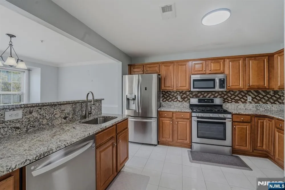 2 Marina Bayonne, NJ 07002