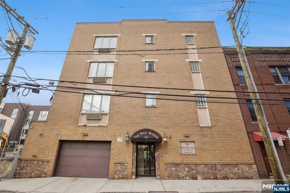 528 52nd Street 201 West New York, NJ 07093