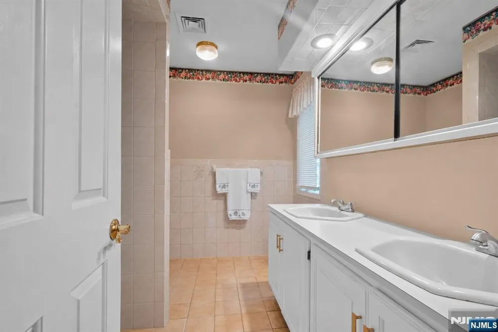 900 Van Houten Avenue A2 Clifton, NJ 07013