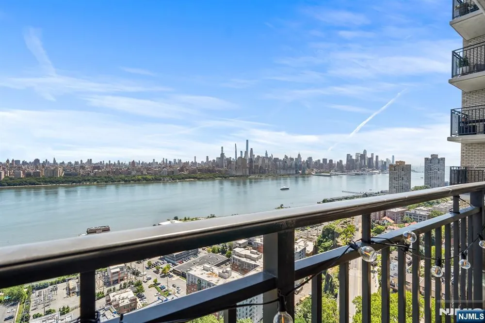 7855 Boulevard 26G North Bergen, NJ 07047