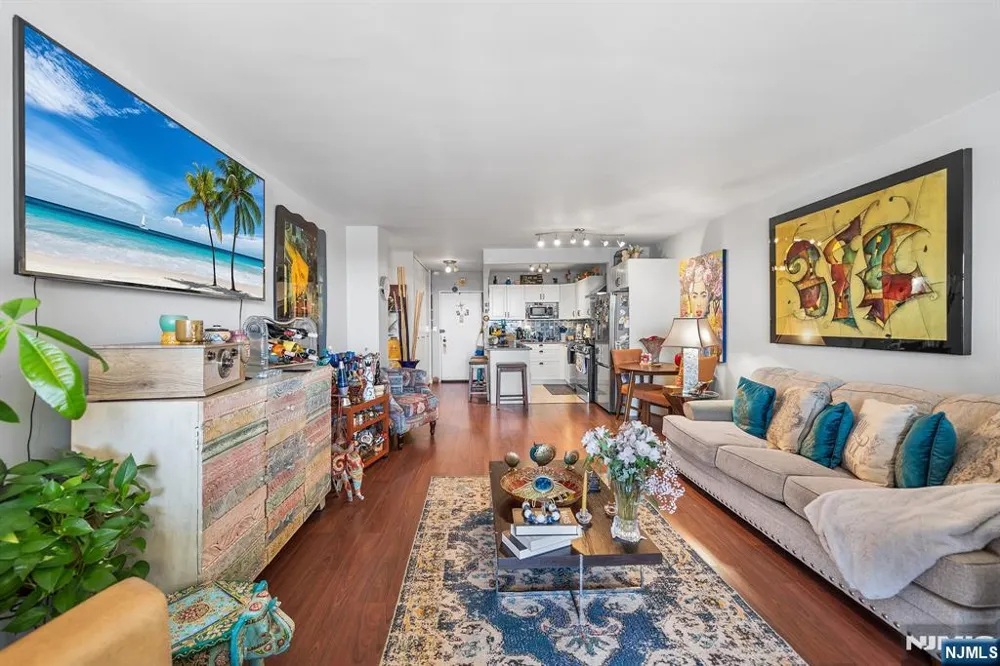7855 Boulevard 26G North Bergen, NJ 07047