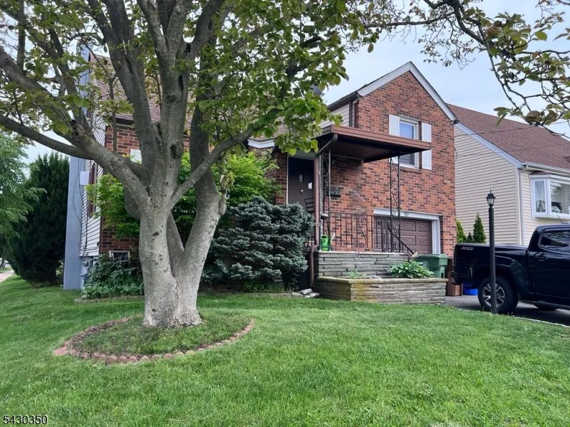 301 W Elm St Linden City, NJ 07036