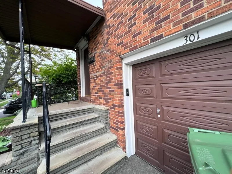 301 W Elm St Linden City, NJ 07036
