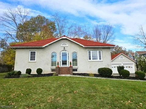 48 Bay St