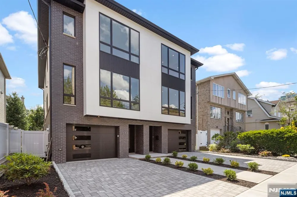 264 Grant Avenue Cliffside Park, NJ 07010
