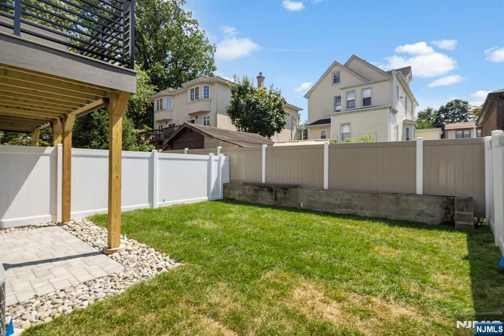 264 Grant Avenue Cliffside Park, NJ 07010
