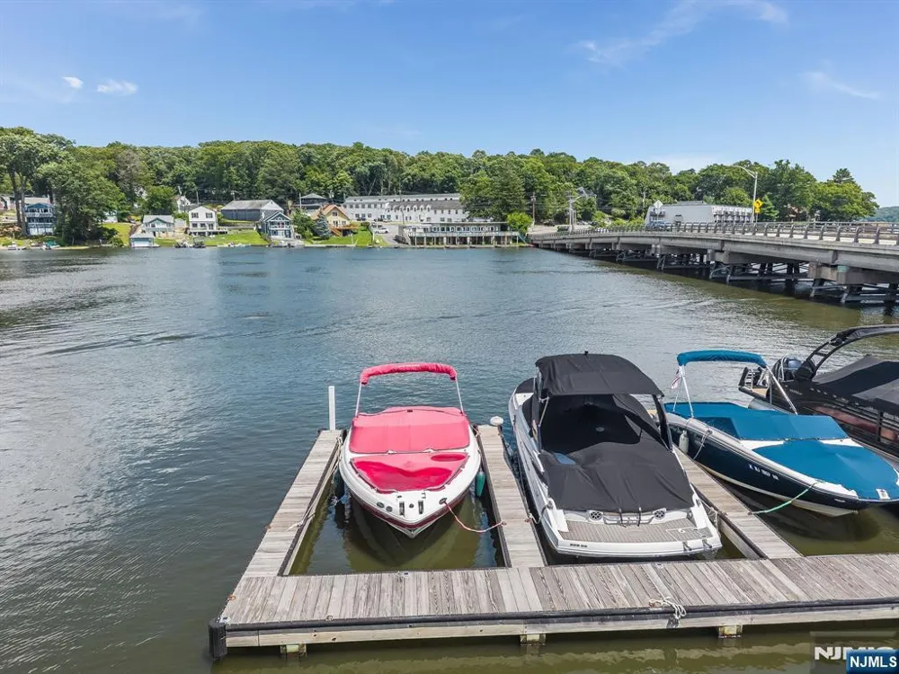 468 River Styx Hopatcong, NJ 07843