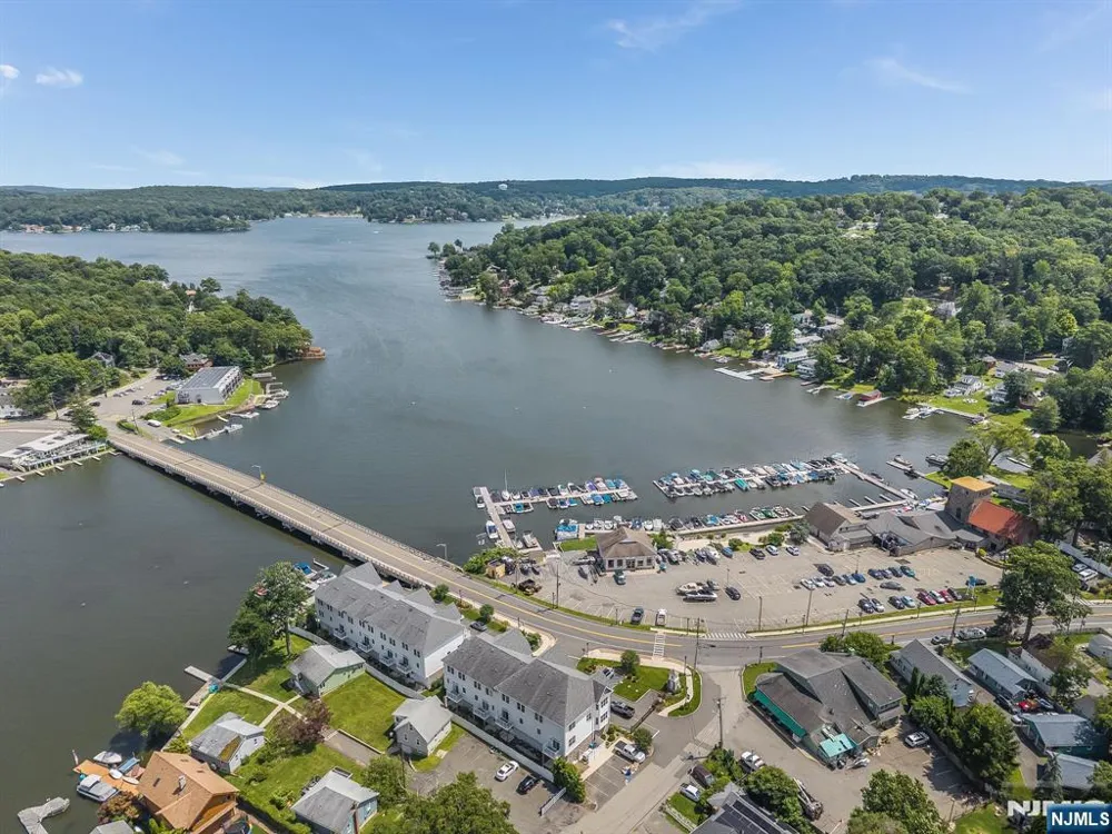 468 River Styx Hopatcong, NJ 07843