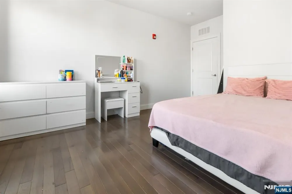 90 Clinton Avenue 407 Newark, NJ Other