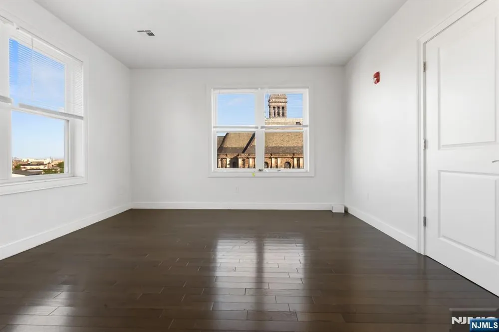 90 Clinton Avenue 407 Newark, NJ Other