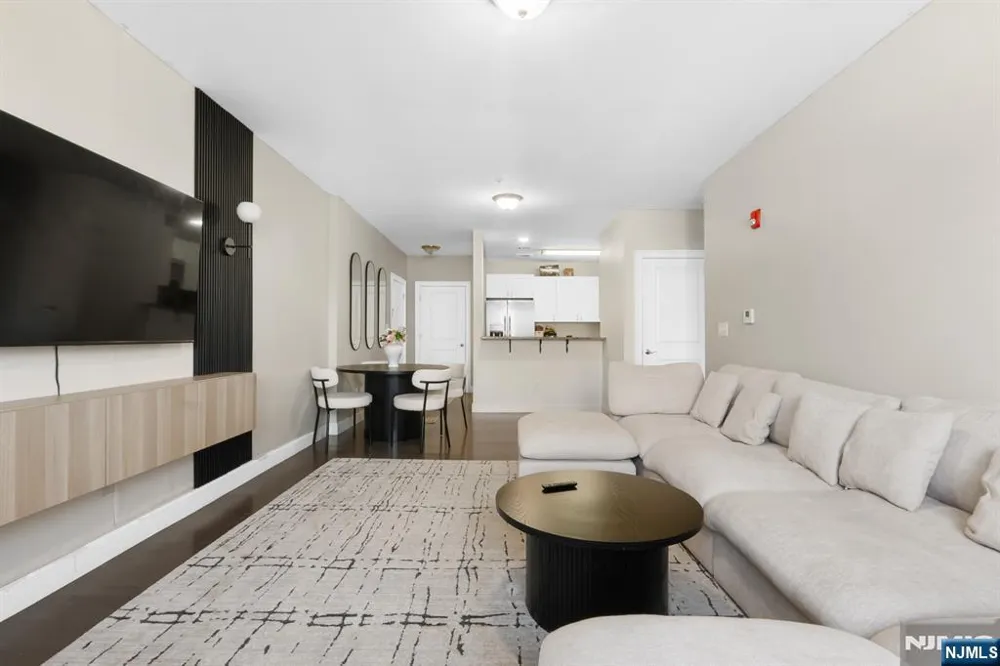 90 Clinton Avenue 407 Newark, NJ Other