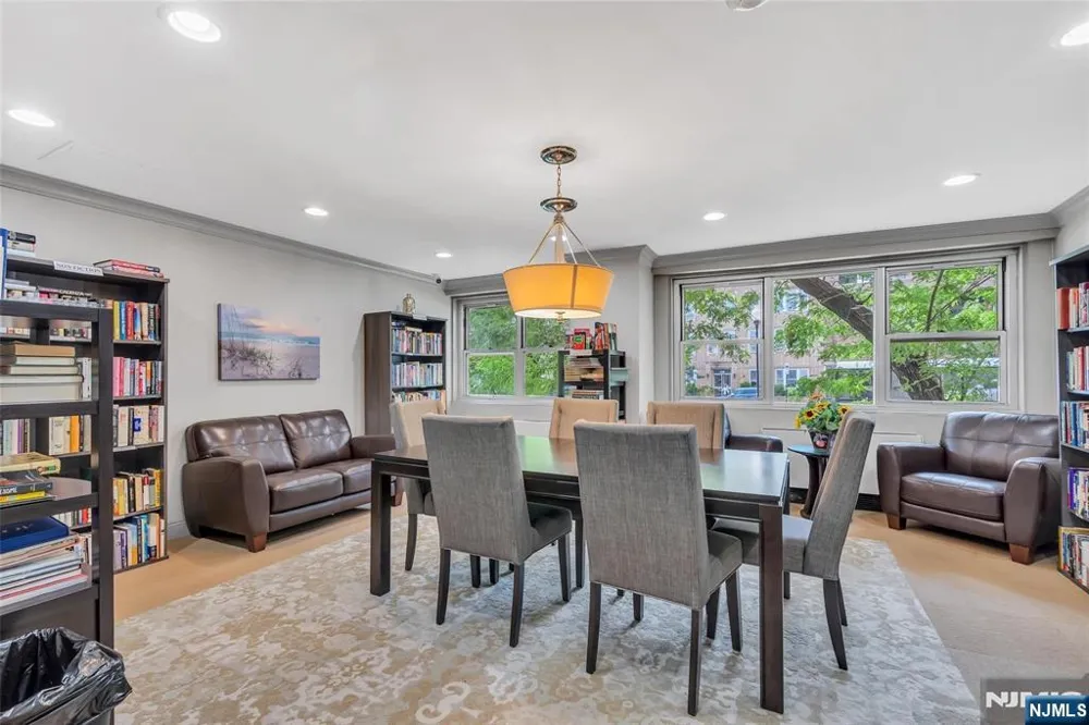 6600 Boulevard East 21J West New York, NJ 07093