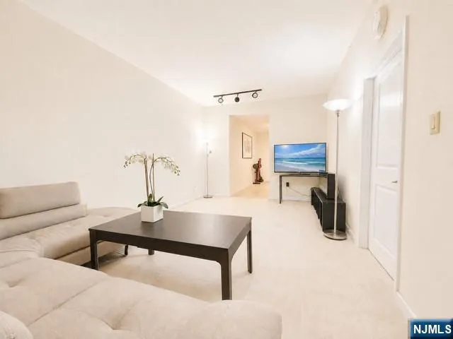 399 11th Street 205 Palisades Park, NJ 07650