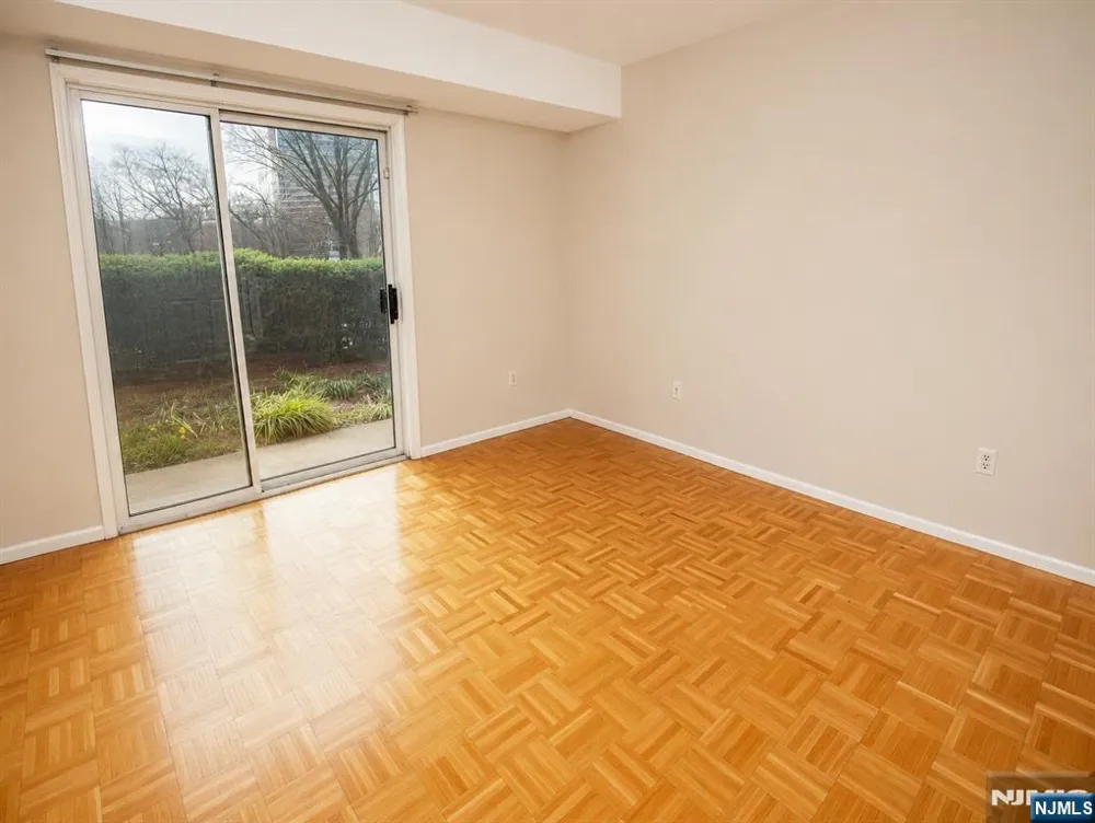 507 Windsor Drive 107 Palisades Park, NJ 07650