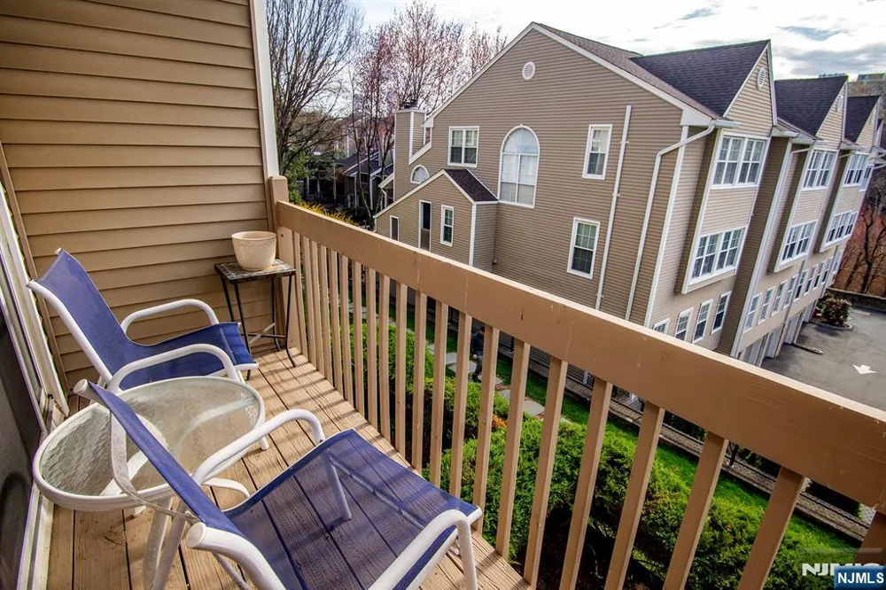 507 Windsor Drive 107 Palisades Park, NJ 07650