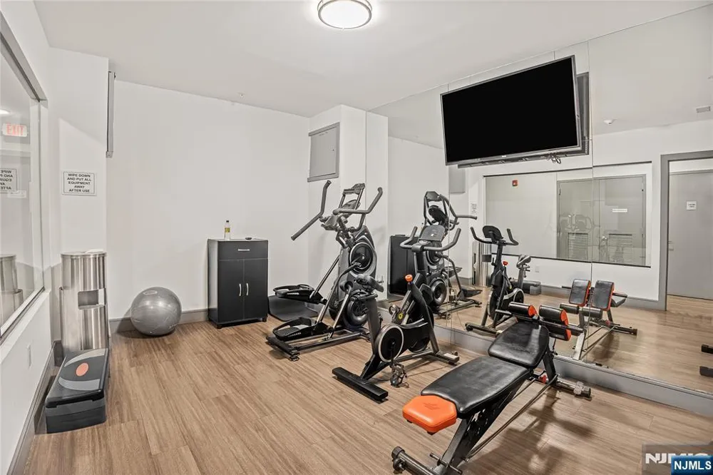 6401 Park Avenue 401 West New York, NJ 07093
