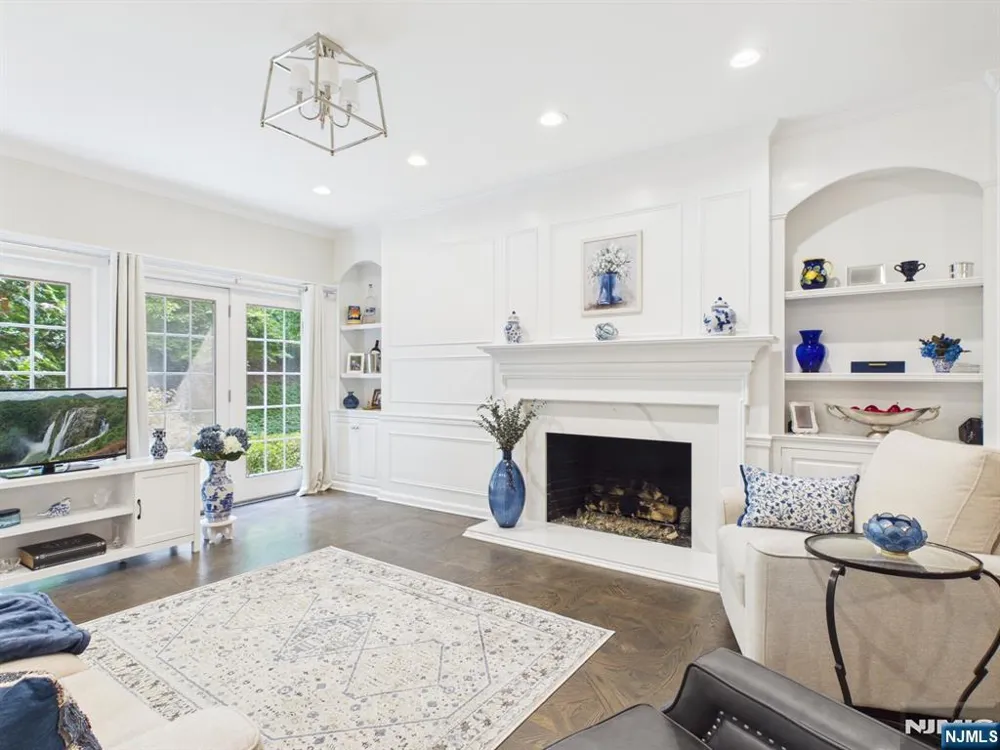 2 Normandy Court Ho-Ho-Kus, NJ 07423
