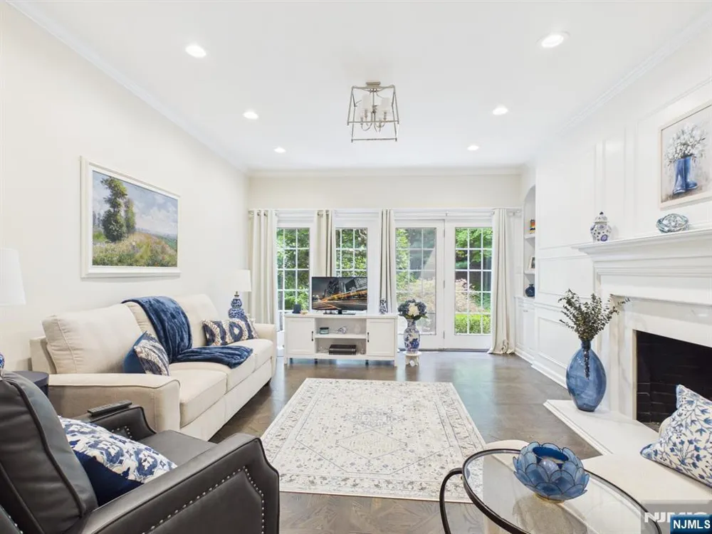 2 Normandy Court Ho-Ho-Kus, NJ 07423